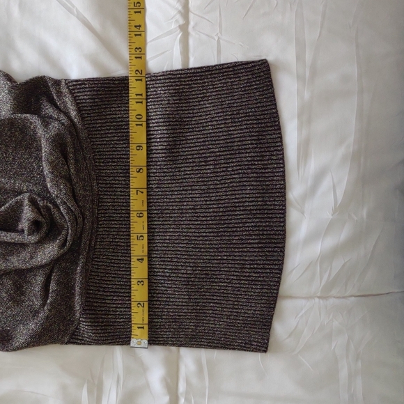 Cyrus Metallic Gold/Black Cowl Neck Special Occasion Top SzL EUC - Picture 11 of 12